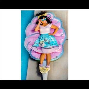 Loungefly Stitch Shoppe Barbie Skirt New sunset drive sandy trading pin
